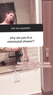 Erin Sanders feet photo thumbnail