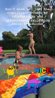 Erin Sanders feet photo thumbnail