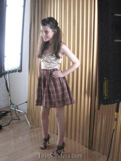 Erin Sanders feet photo thumbnail