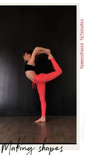 Erin Sanders feet photo thumbnail