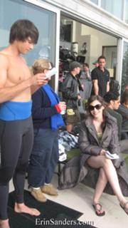Erin Sanders feet photo thumbnail