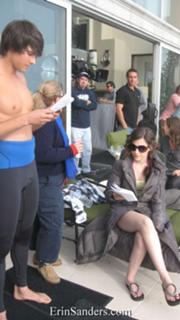 Erin Sanders feet photo thumbnail