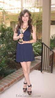Erin Sanders feet photo thumbnail