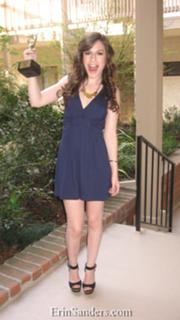 Erin Sanders feet photo thumbnail
