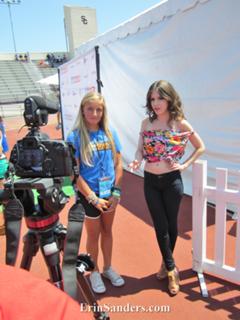 Erin Sanders feet photo thumbnail