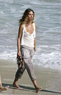 Erin Wasson feet photo 10