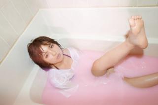 Erina Mano feet photo 4