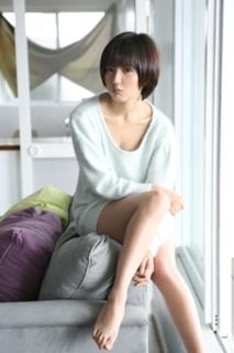 Erina Mano feet photo 4