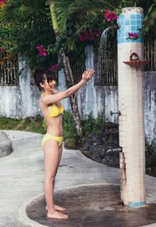 Erina Mano feet photo 8