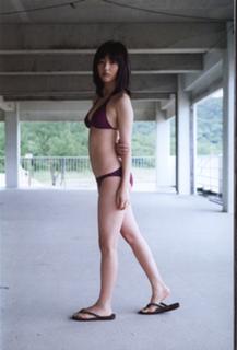 Erina Mano feet photo 4