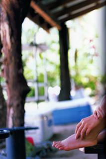 Erina Mano feet photo 14