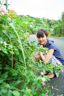 Erina Mano feet photo 9
