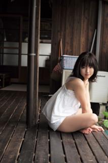 Erina Mano feet photo 12