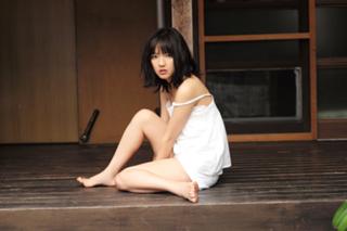 Erina Mano feet photo 11
