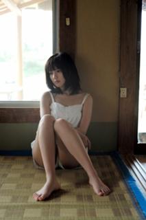 Erina Mano feet photo 1