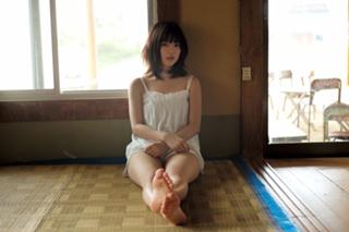 Erina Mano feet photo 20