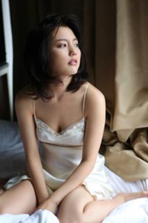 Erina Mano feet photo 10