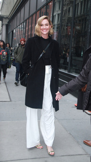 Erinn Hayes feet photo 8