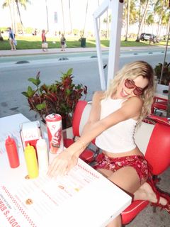 Erubey de Anda feet photo 5