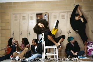 Erykah Badu feet photo thumbnail