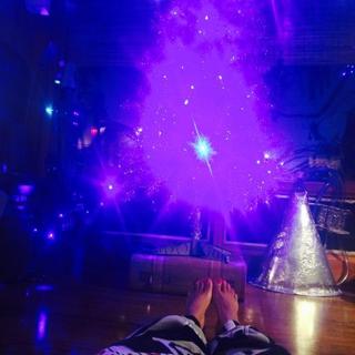 Erykah Badu feet photo thumbnail