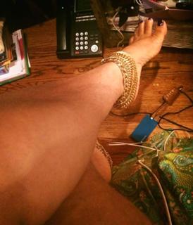 Erykah Badu feet photo thumbnail