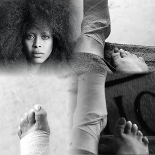 Erykah Badu feet photo thumbnail