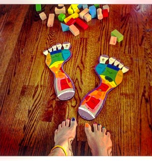 Erykah Badu feet photo thumbnail