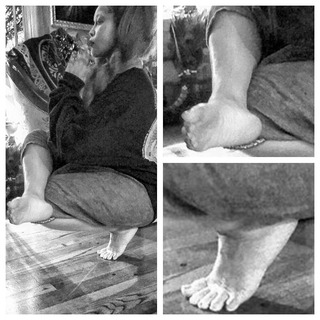 Erykah Badu feet photo thumbnail