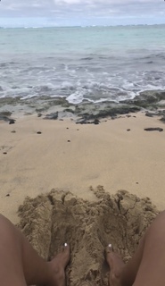 Erykah Badu feet photo thumbnail