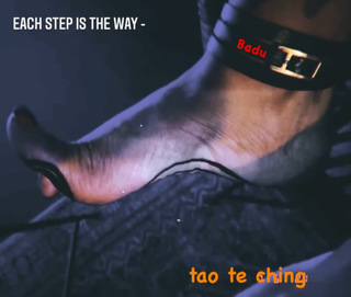 Erykah Badu feet photo thumbnail