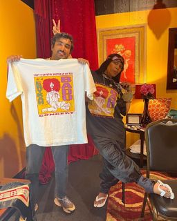 Erykah Badu feet photo thumbnail