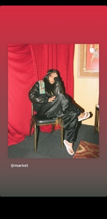 Erykah Badu feet photo thumbnail