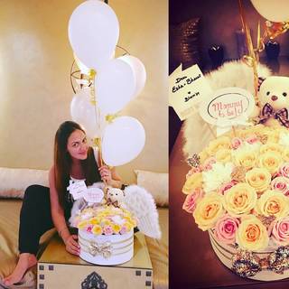 Esha Deol feet photo thumbnail