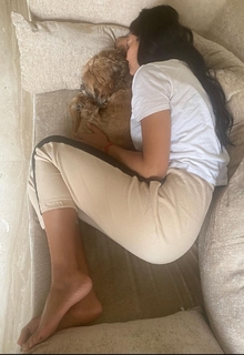 Esha Gupta feet photo thumbnail