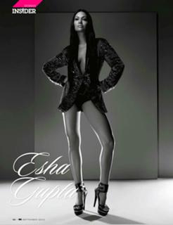 Esha Gupta feet photo thumbnail