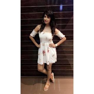 Eshanya Maheshwari feet photo 5