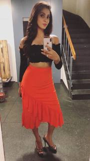 Eshanya Maheshwari feet photo 13