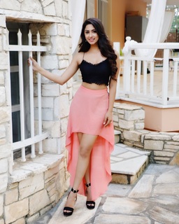 Eshanya Maheshwari feet photo 2
