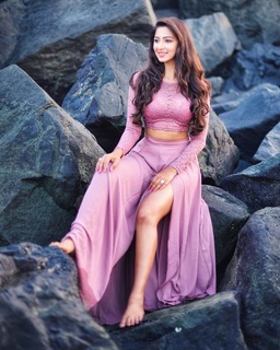 Eshanya Maheshwari feet photo 20