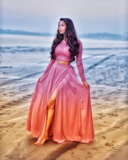 Eshanya Maheshwari feet photo 19