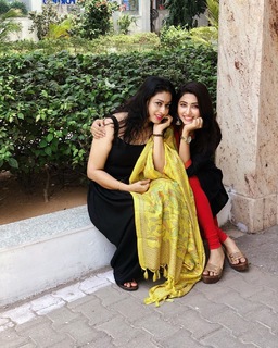 Eshanya Maheshwari feet photo 13
