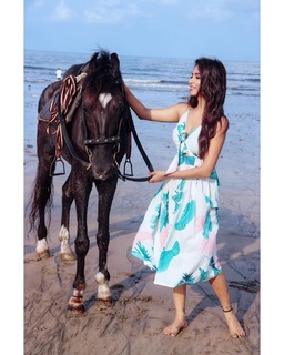Eshanya Maheshwari feet photo 9