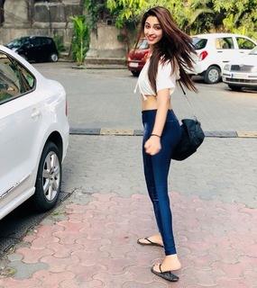 Eshanya Maheshwari feet photo 6