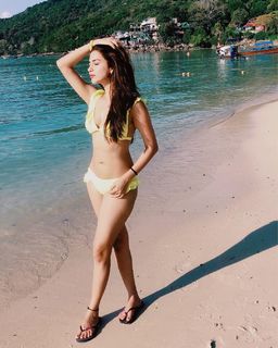 Eshanya Maheshwari feet photo 18