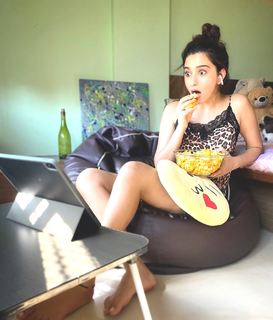 Eshanya Maheshwari feet photo 4
