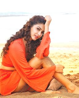 Eshanya Maheshwari feet photo 3