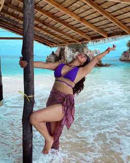 Eshanya Maheshwari feet photo 10