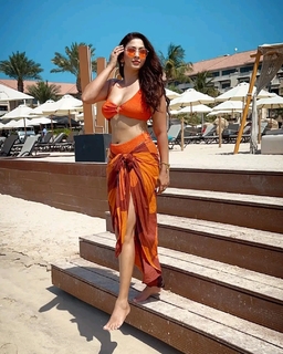 Eshanya Maheshwari feet photo 3