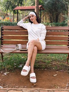 Eshanya Maheshwari feet photo 2